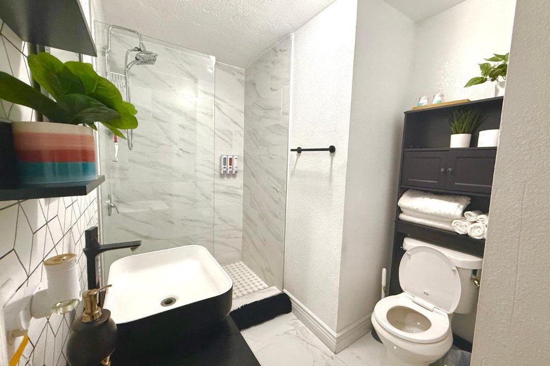 Photo of Bathroom in Miami Gardens