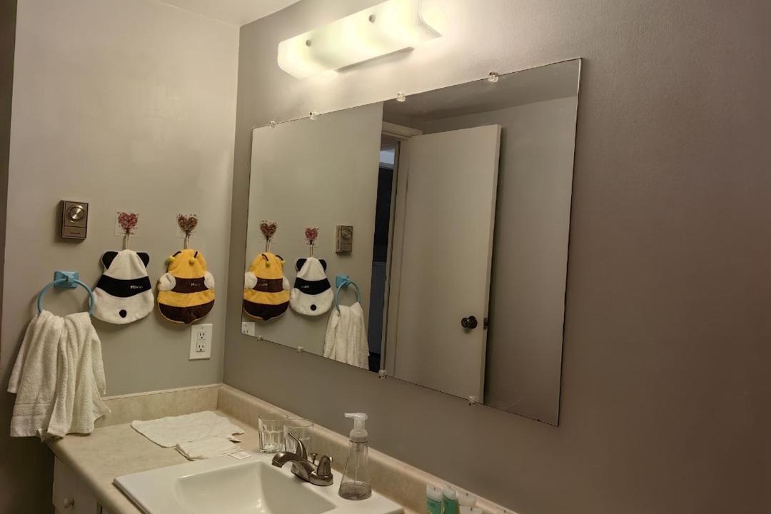 Photo of Bathroom in Saanich East