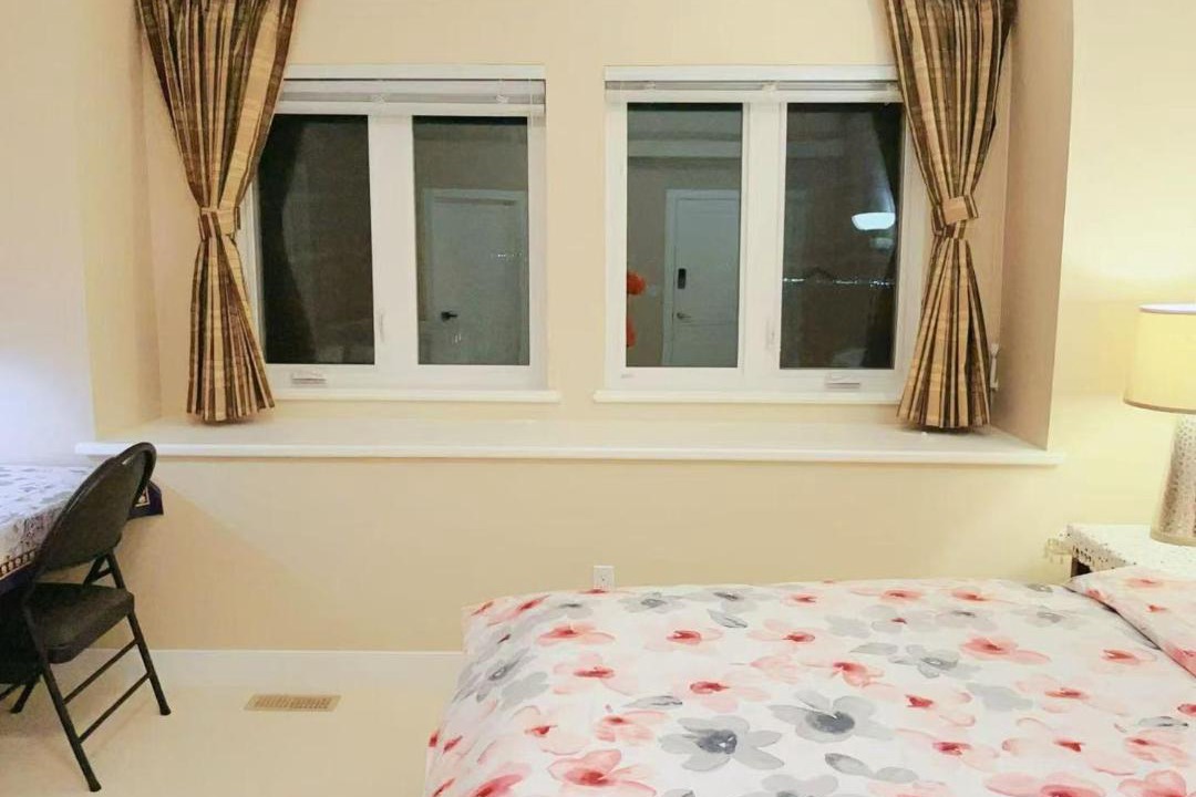 Photo of Bedroom in Burke Mountain