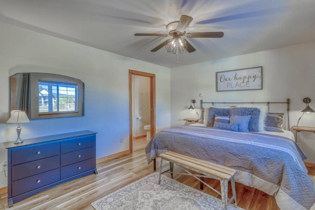 Photo of Bedroom in Lake Hatcher Park