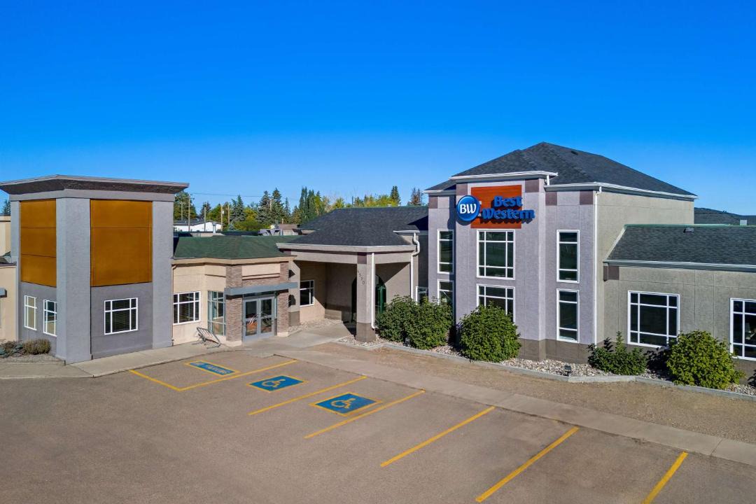 Photo of Others in Olds