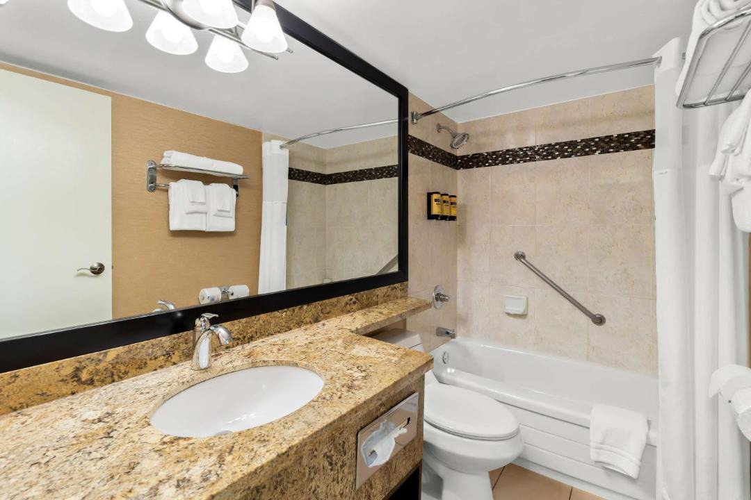 Photo of Bathroom in Inner Harbour