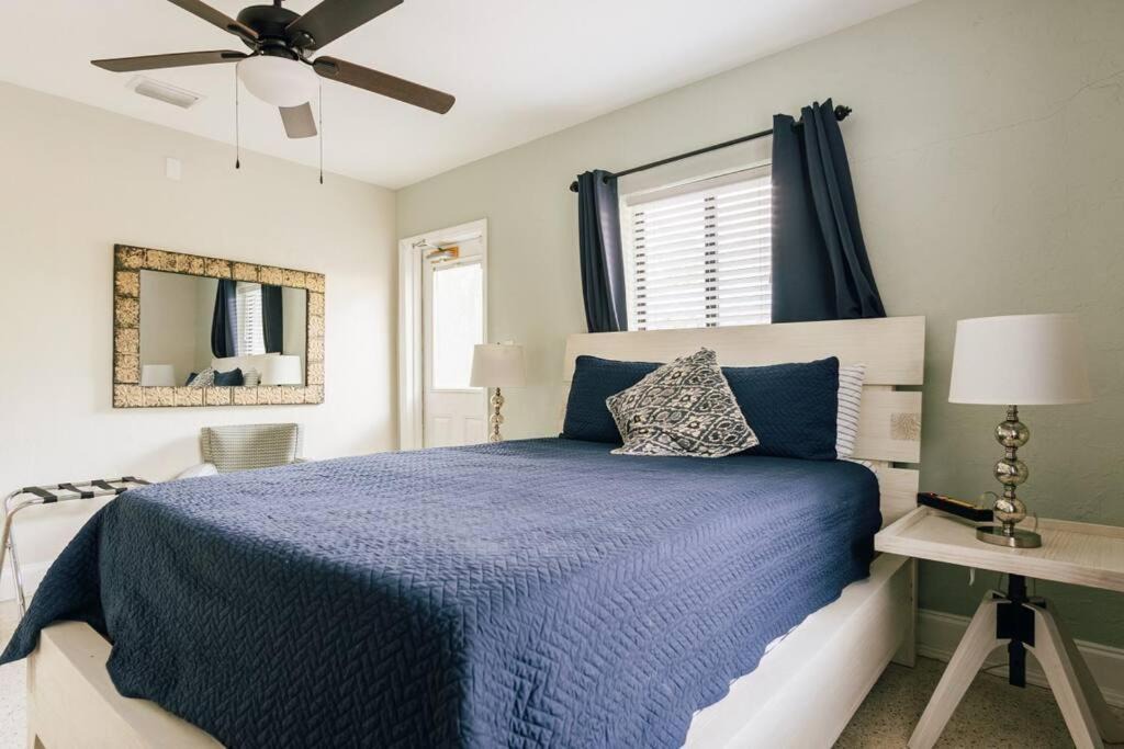 Photo of Bedroom in Pompano Beach