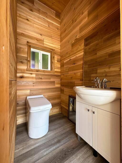 Photo of Bathroom in Echo Island