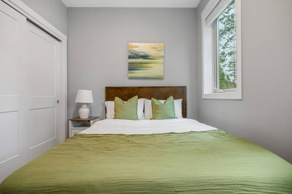 Photo of Bedroom in East Kootenay