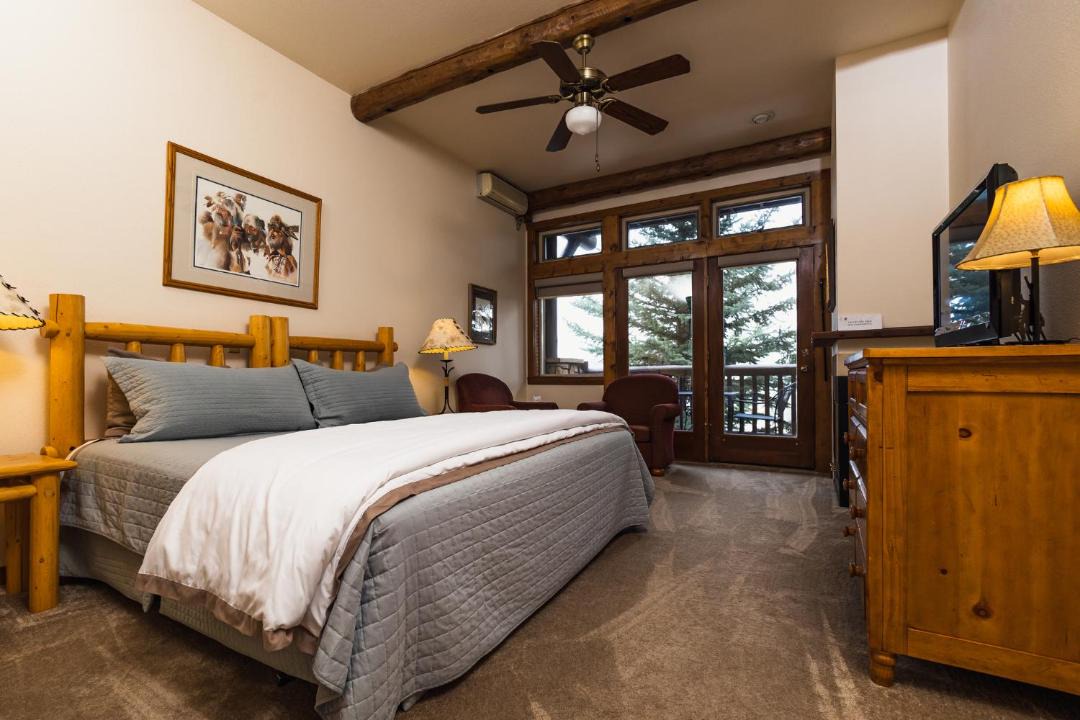 Photo of Bedroom in Estes Park