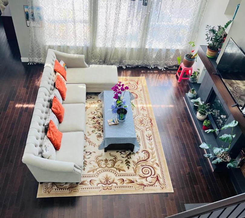 Photo of Livingroom in Burke Mountain