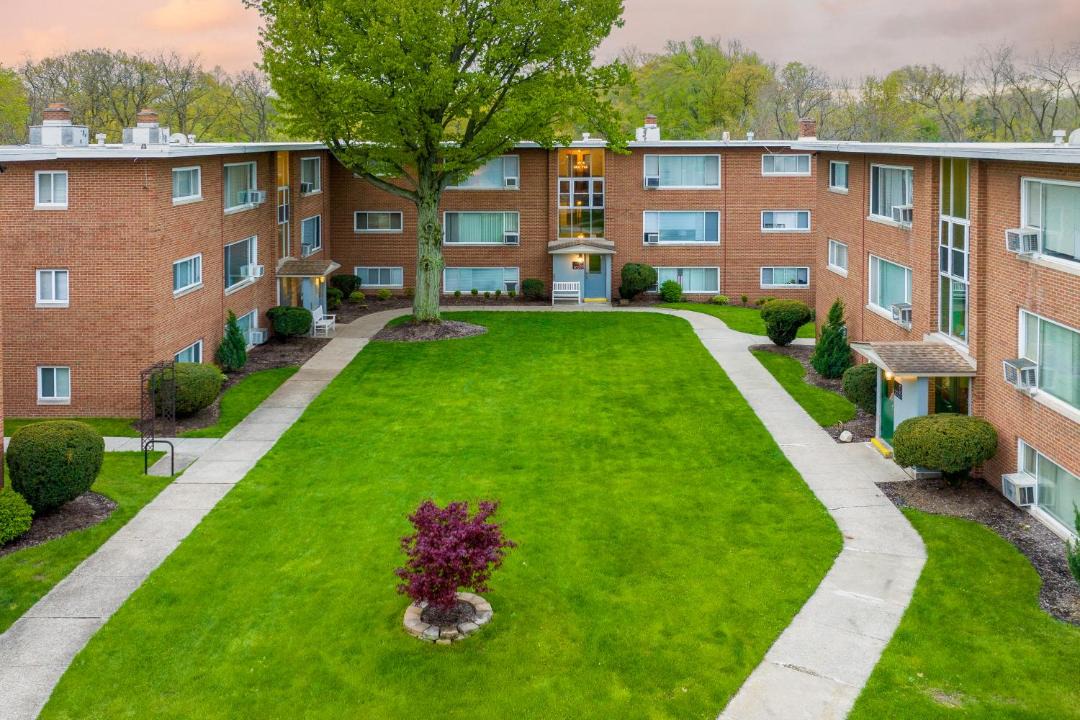 Photo of Buildings in Fairview Park