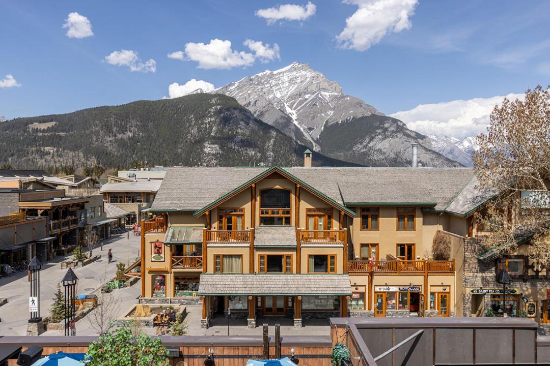 Photo of Others in Banff