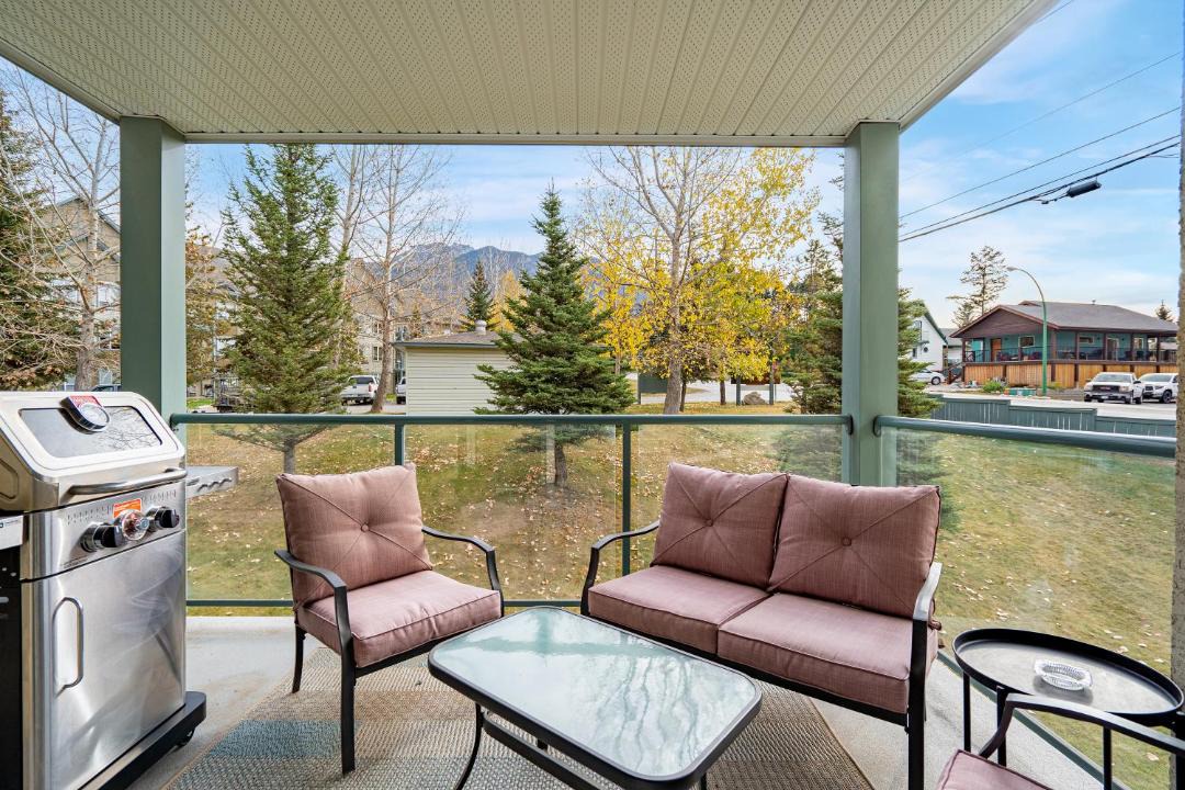 Photo of Patio Balcony in East Kootenay
