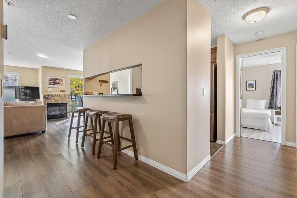 Photo of Livingroom in East Kootenay