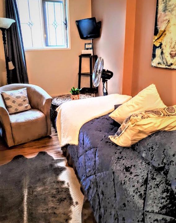 Photo of Bedroom in James Bay
