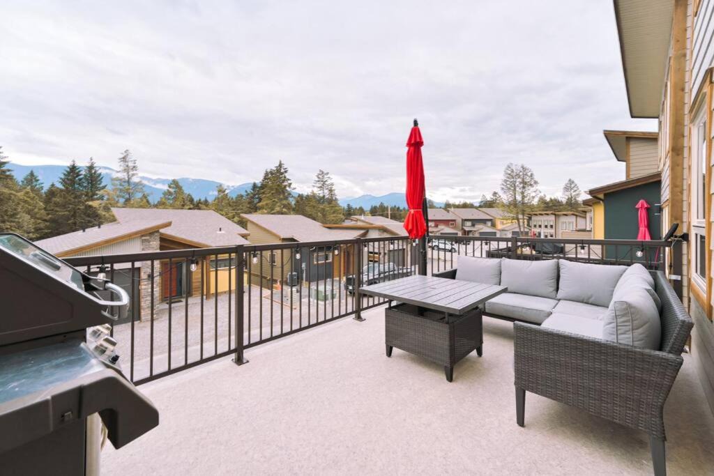 Photo of Patio Balcony in East Kootenay