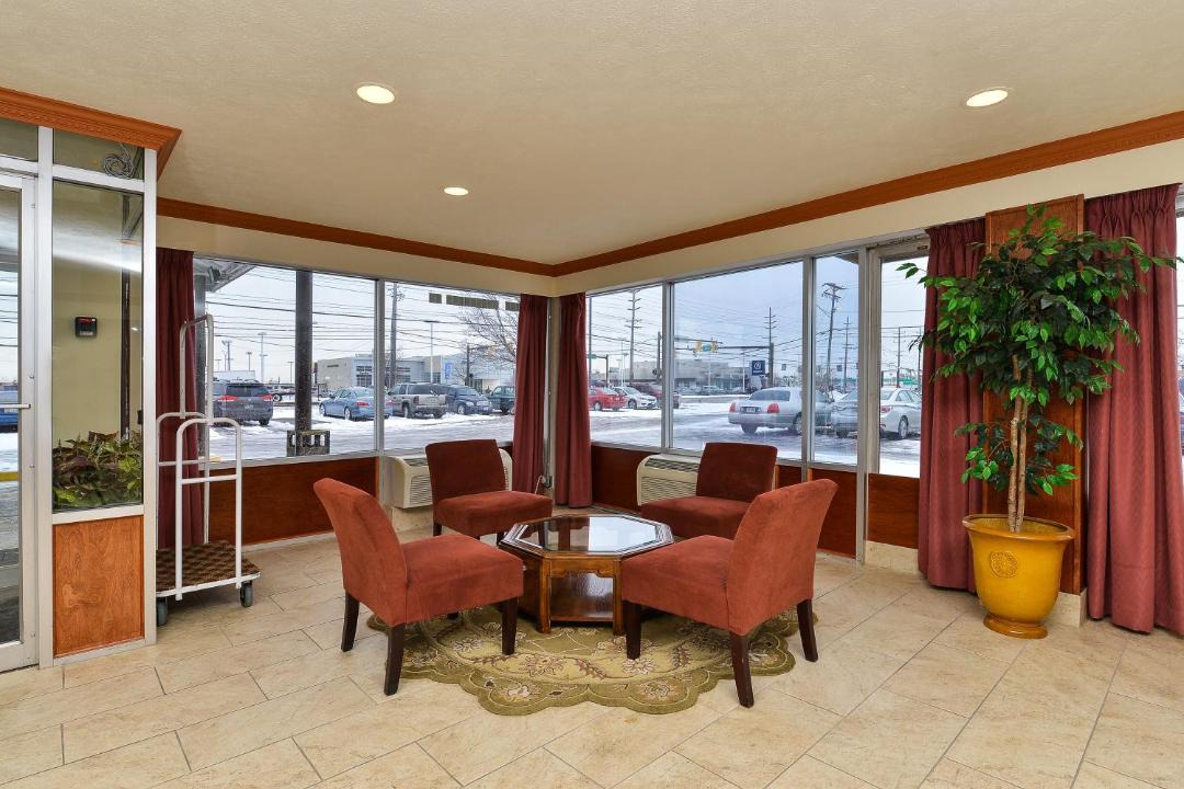 Photo of Livingroom in Brook Park