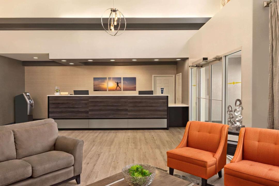 Photo of Livingroom in North Industrial