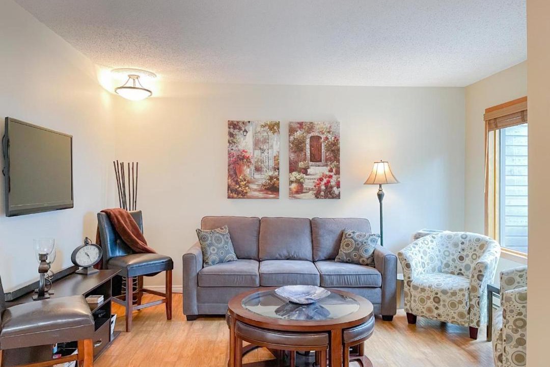 Photo of Livingroom in East Kootenay