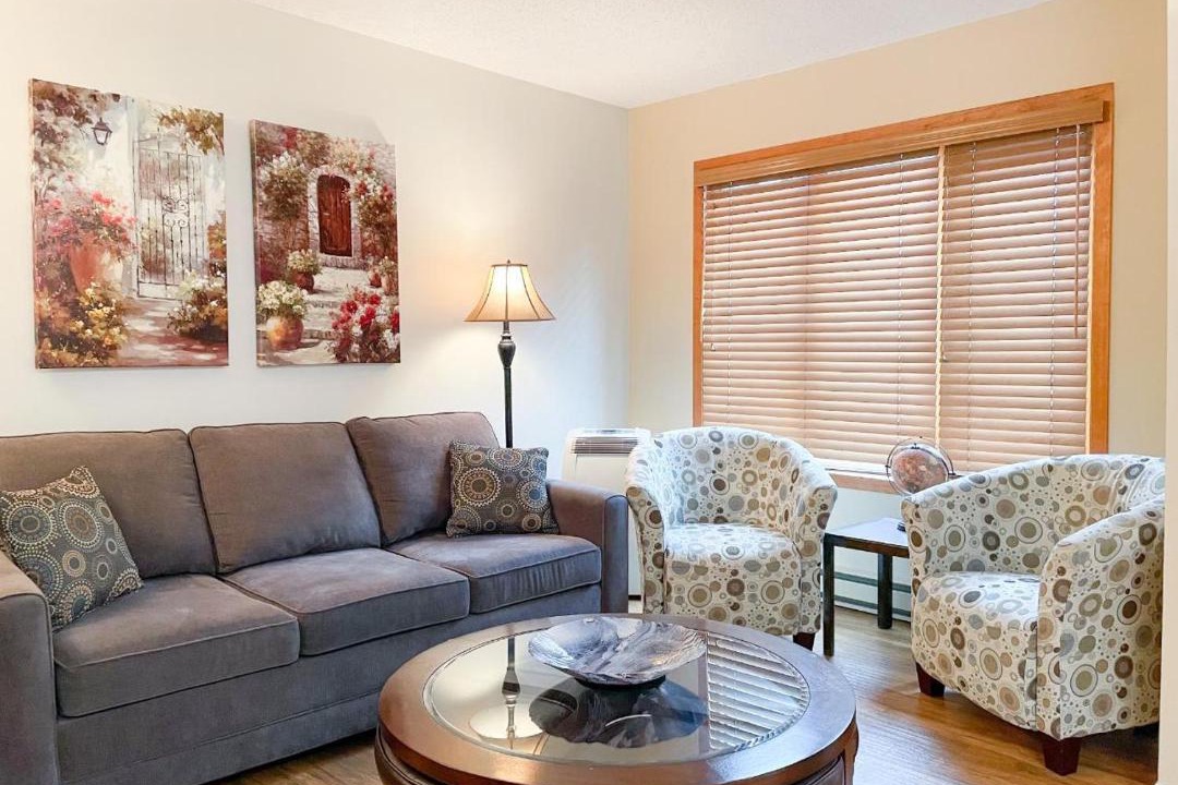 Photo of Livingroom in East Kootenay