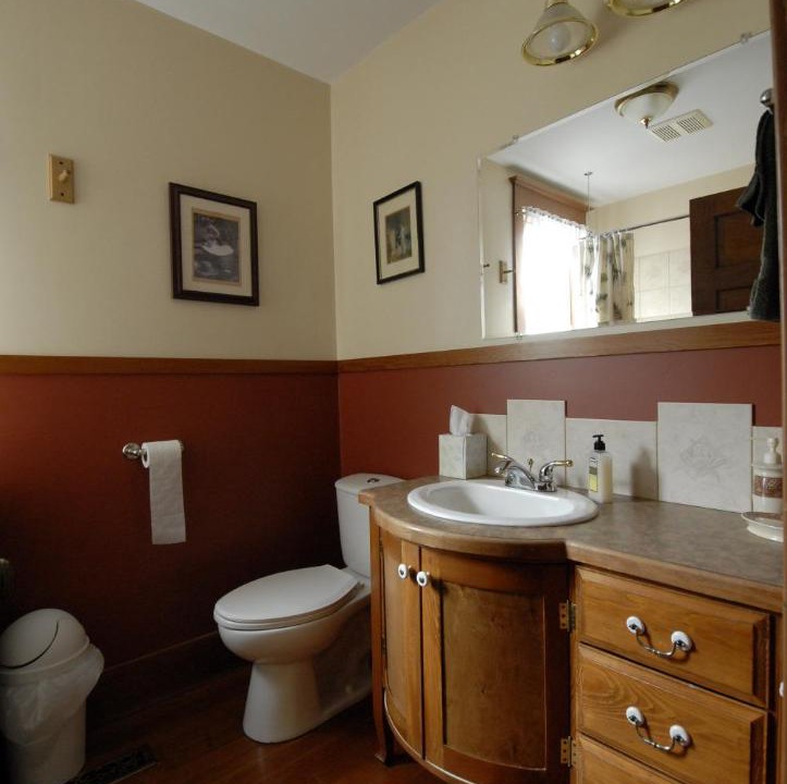 Photo of Livingroom in Stettler
