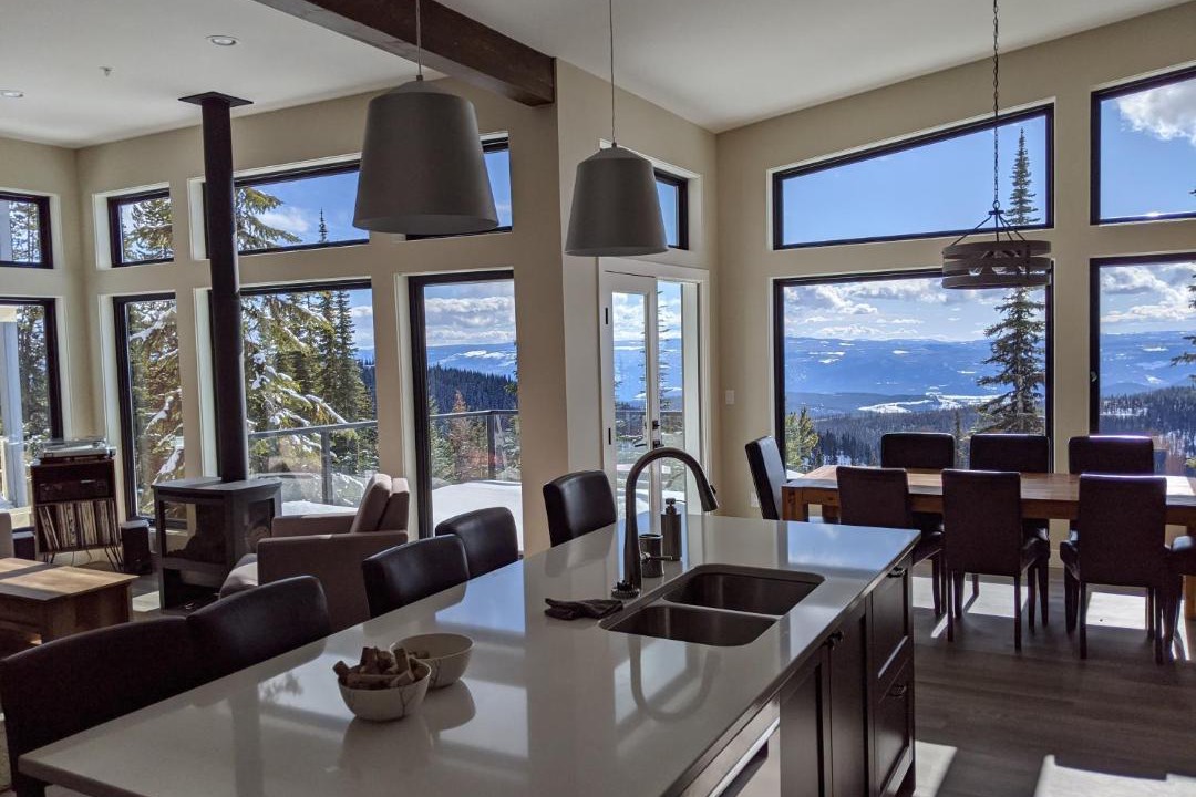 Photo of Livingroom in Silver Star Mountain