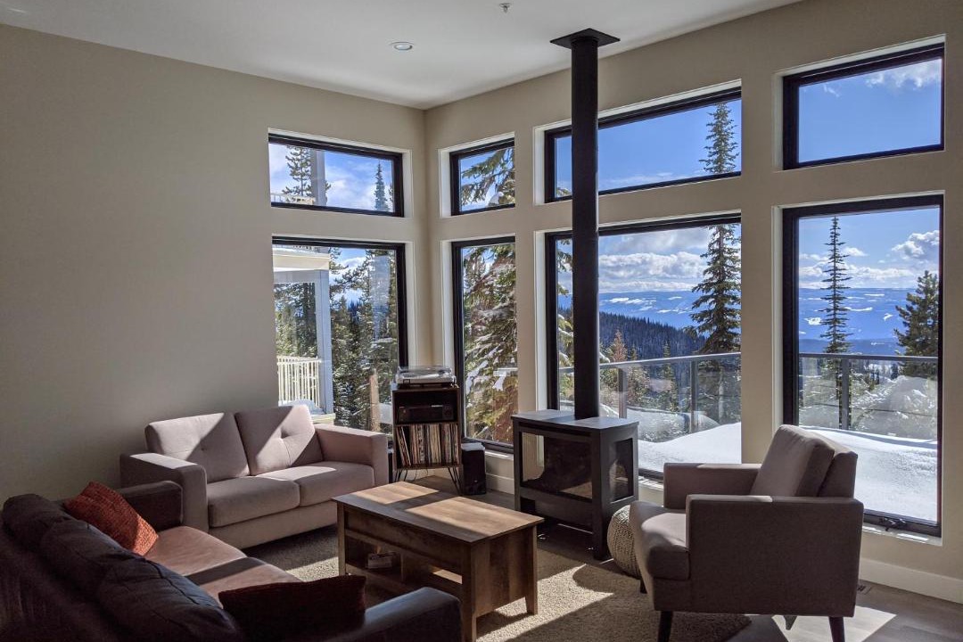 Photo of Livingroom in Silver Star Mountain