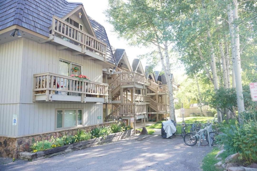 Photo of Buildings in Aspen