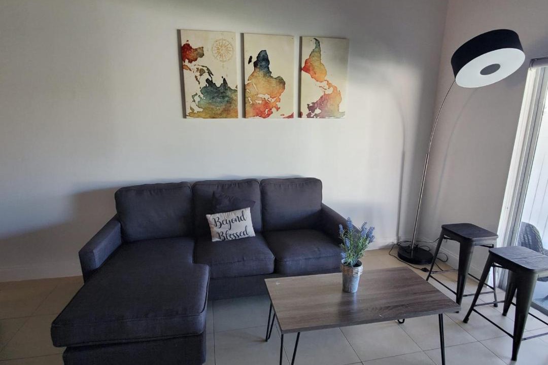 Photo of Livingroom in Hollywood