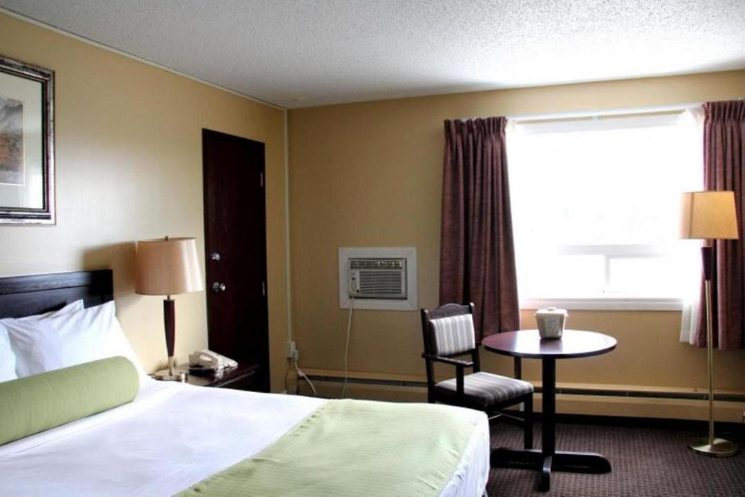 Photo of Others in Grande Cache