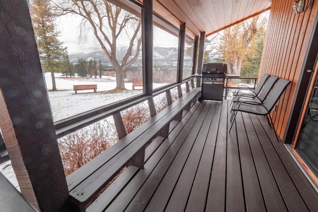Photo of Patio Balcony in East Kootenay