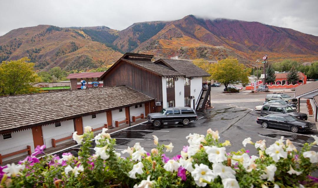 Photo of Others in Glenwood Springs