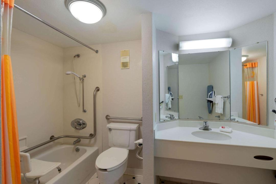 Photo of Bathroom in Cheyenne