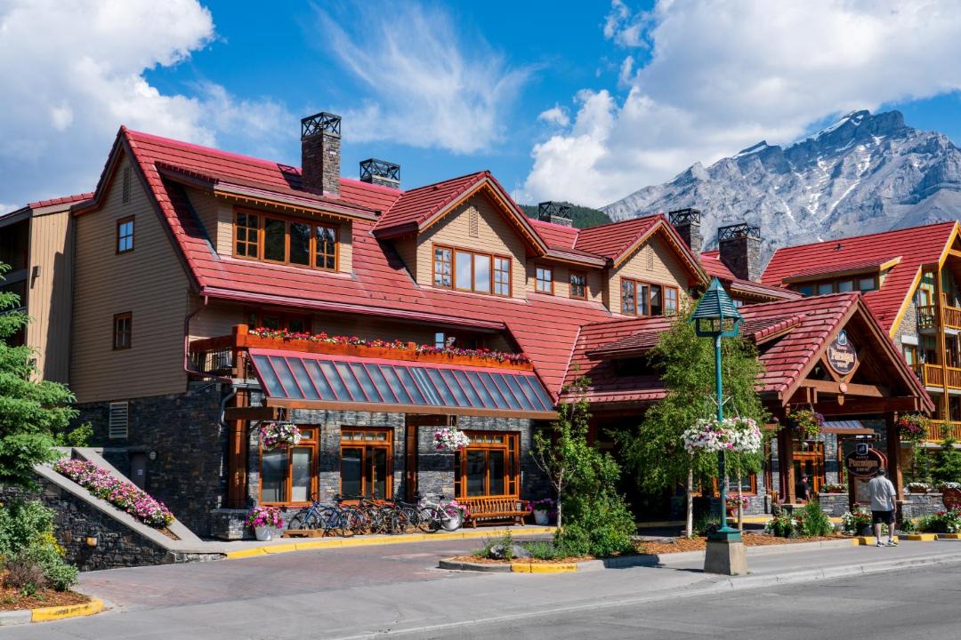 Photo of Others in Banff