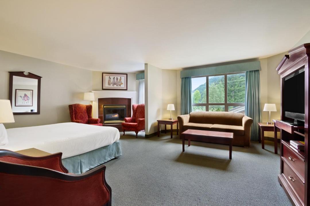 Photo of Bedroom in Harrison Hot Springs