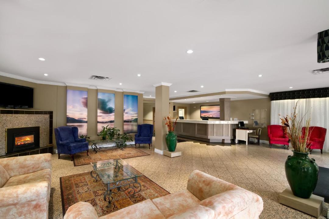 Photo of Livingroom in Harrison Hot Springs