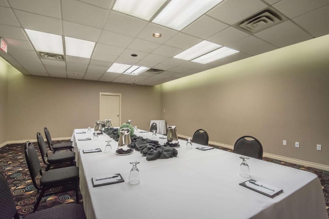 Photo of Others in West Edmonton