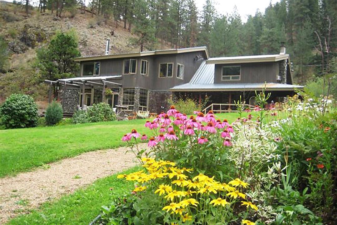 Photo of Buildings in Okanagan-Similkameen