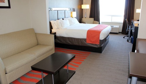 Suite Room with King Bed plus Sofa bed in Living area