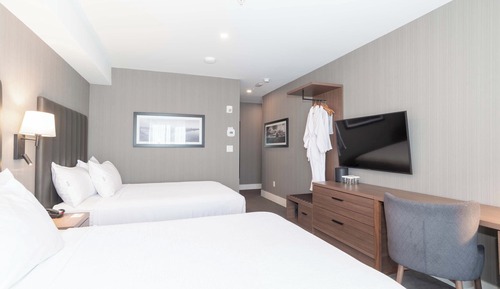 Room, 2 Queen Beds (Run of House, 2 Queen Beds)