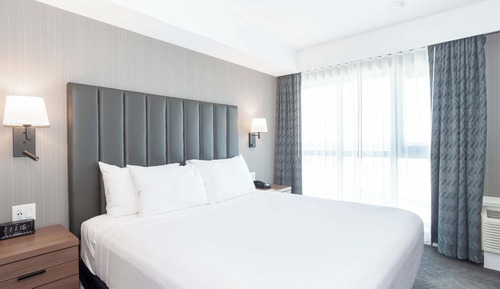 Standard Suite, 1 Queen Bed with Sofa bed, Kitchenette