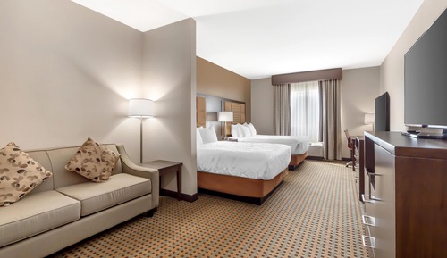 Suite, 2 Queen Beds, Non Smoking, Microwave