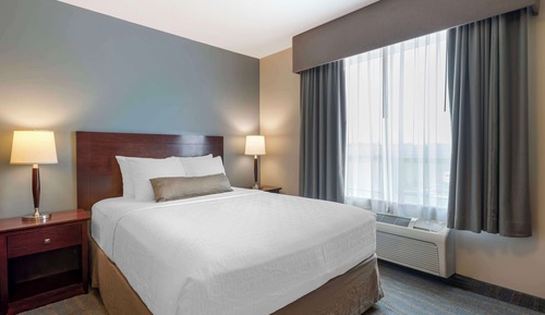 Suite, 2 Bedrooms, Non Smoking, Refrigerator & Microwave (with Sofabed)