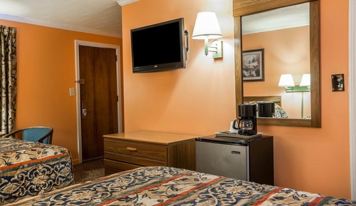 Standard Room, 2 Double Beds, Non Smoking