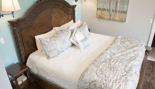 Deluxe King Spa Room
