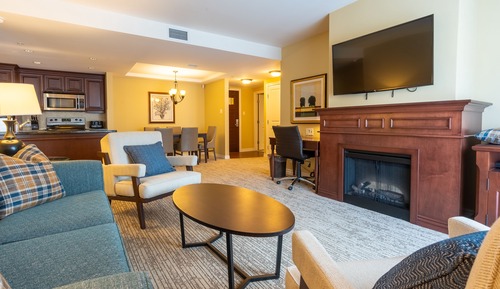 Suite, 1 Bedroom, 2 Bathrooms