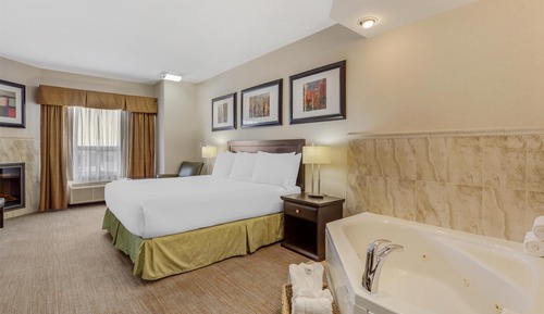 Suite, 1 King Bed, Non Smoking, Jetted Tub