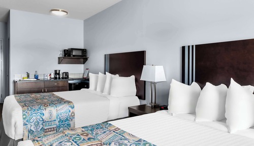 Standard Room, 2 Queen Beds, Non Smoking, Kitchenette (Dining Table)