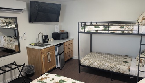 Basic Quadruple Room