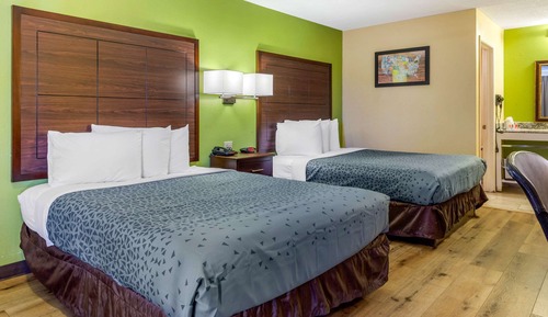 Room, 2 Queen Beds, Accessible, Non Smoking