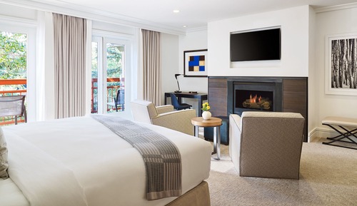Room, 1 King Bed (Town Side)