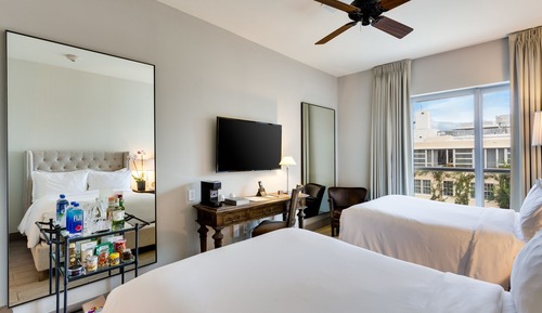 Juliette, 2 Double Beds, Balcony, Pool View