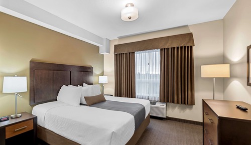 Suite, 1 King Bed, Non Smoking, Refrigerator & Microwave